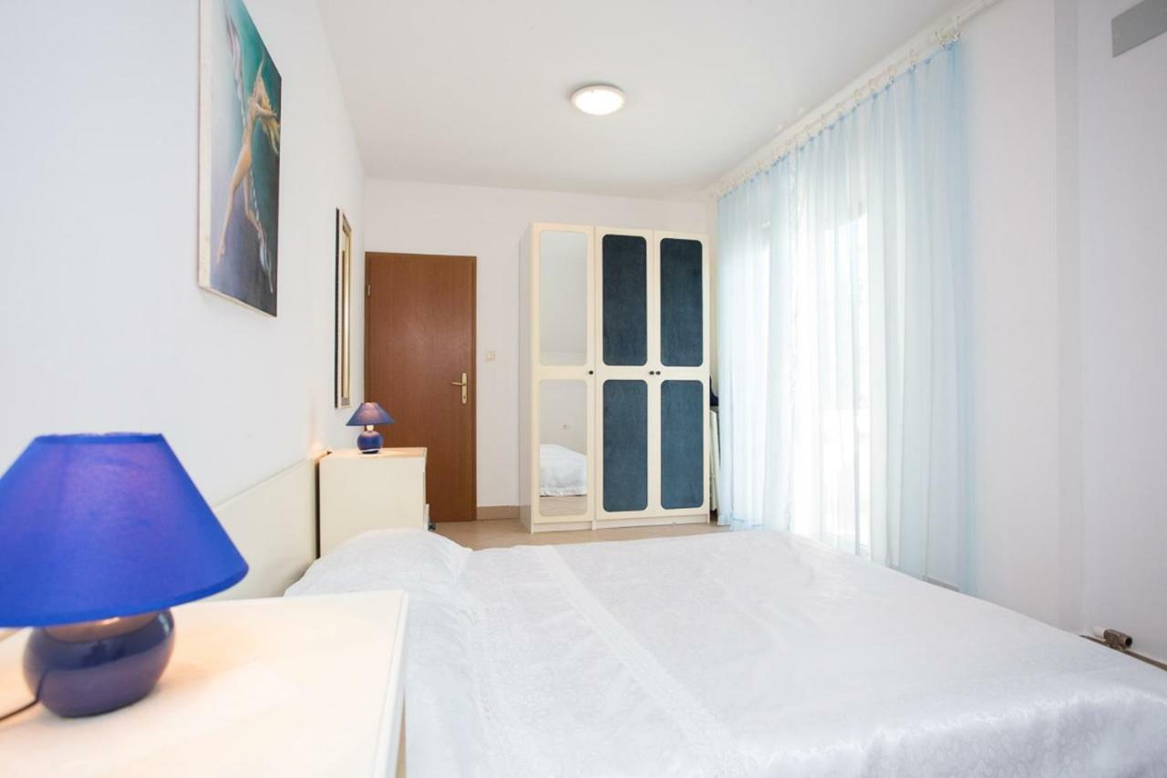 Apartment Punat Exterior photo